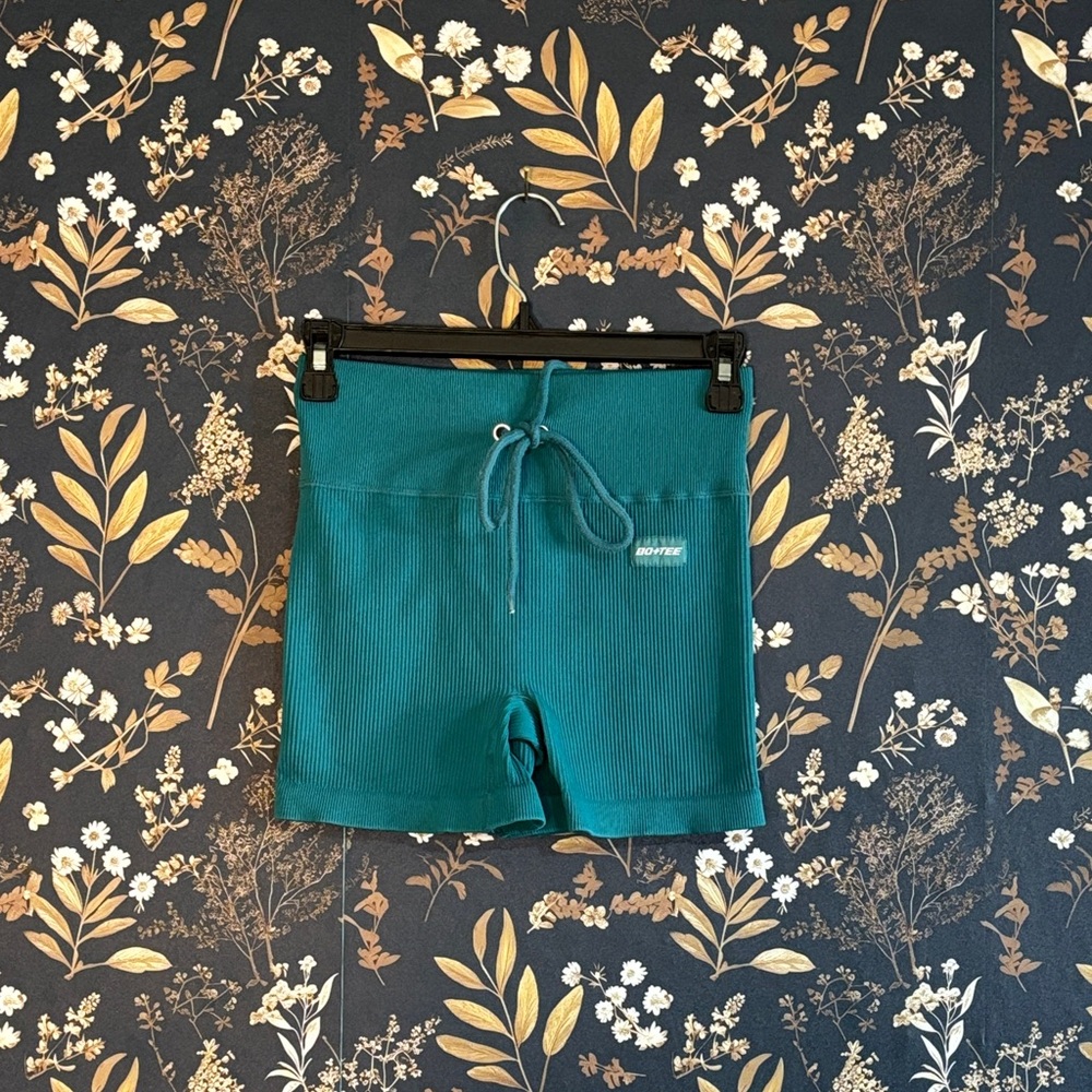 Bo+Tee Women's Ribbed Drawstring Active Mini Shorts Teal Size S